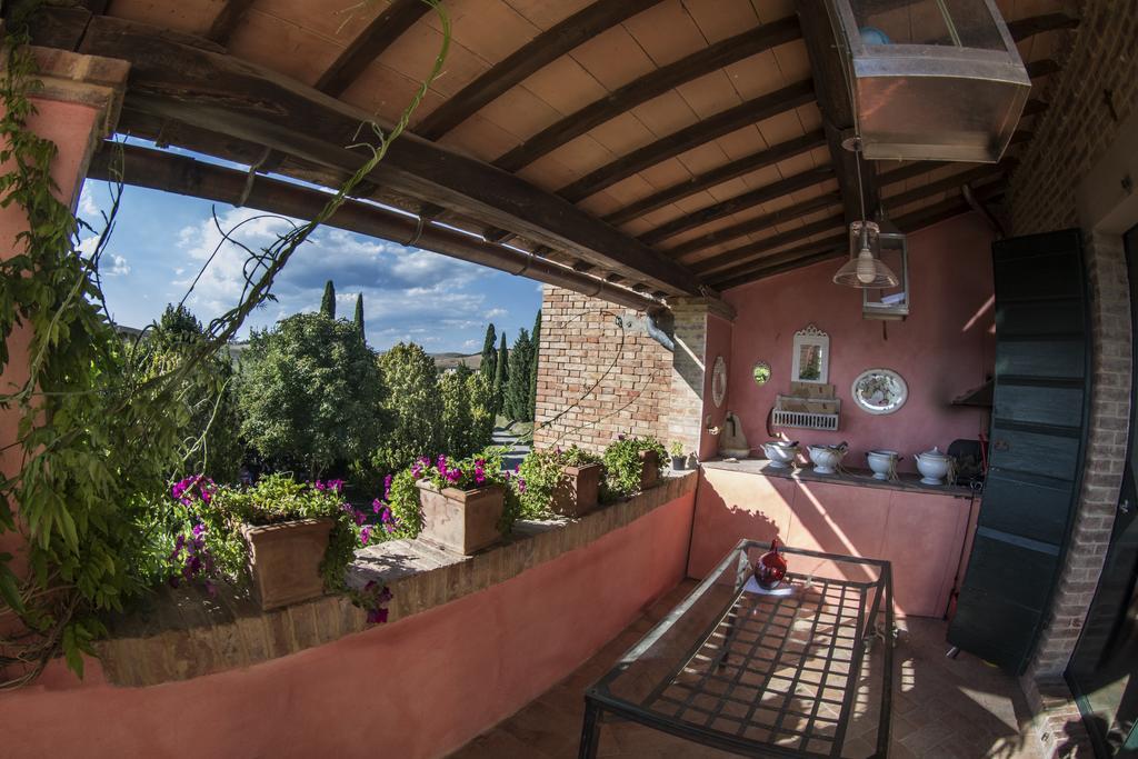 מונטרוני ד'ארביה Agriturismo Sant'Alfredo מראה חיצוני תמונה