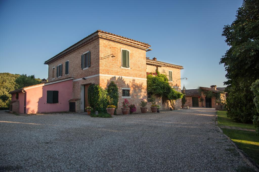 מונטרוני ד'ארביה Agriturismo Sant'Alfredo מראה חיצוני תמונה