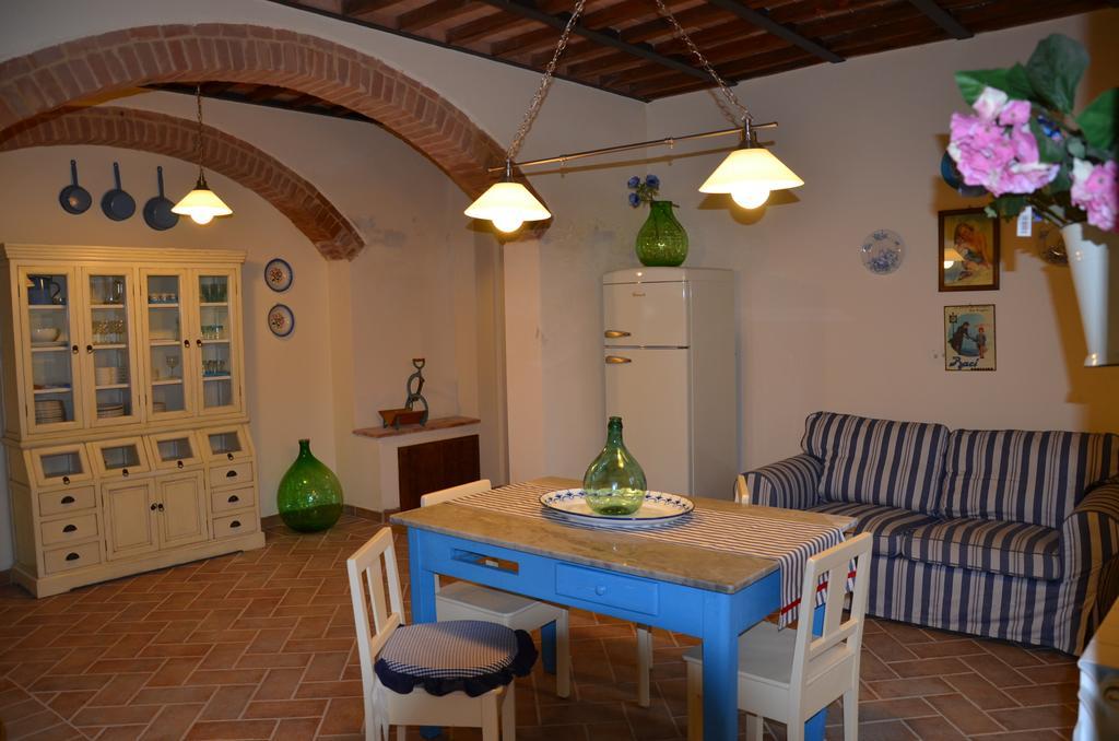 מונטרוני ד'ארביה Agriturismo Sant'Alfredo מראה חיצוני תמונה