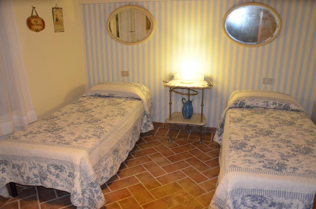 מונטרוני ד'ארביה Agriturismo Sant'Alfredo מראה חיצוני תמונה