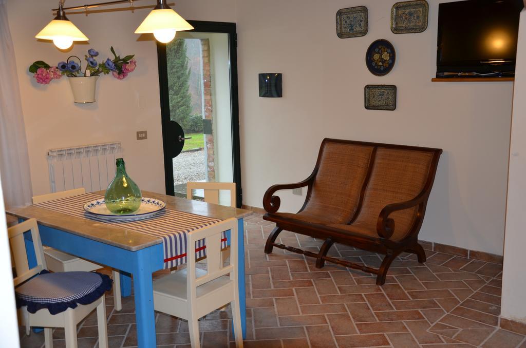 מונטרוני ד'ארביה Agriturismo Sant'Alfredo מראה חיצוני תמונה