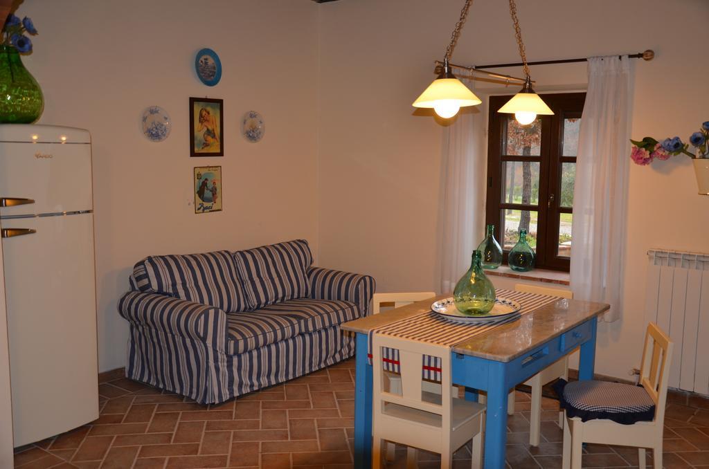 מונטרוני ד'ארביה Agriturismo Sant'Alfredo מראה חיצוני תמונה